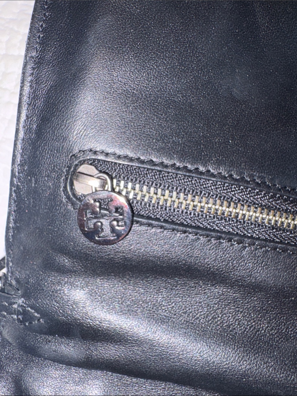 Low start Tory Burch Reva Tweed Fabric/Leather Clutch in EUC. - Picture 7 of 10